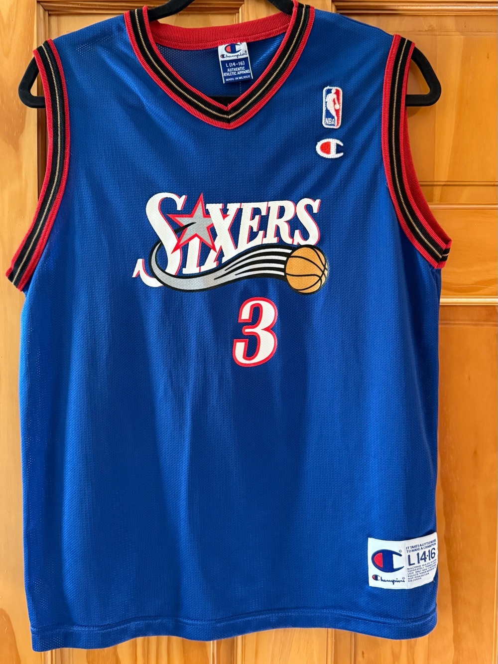 Sixers Iverson jersey